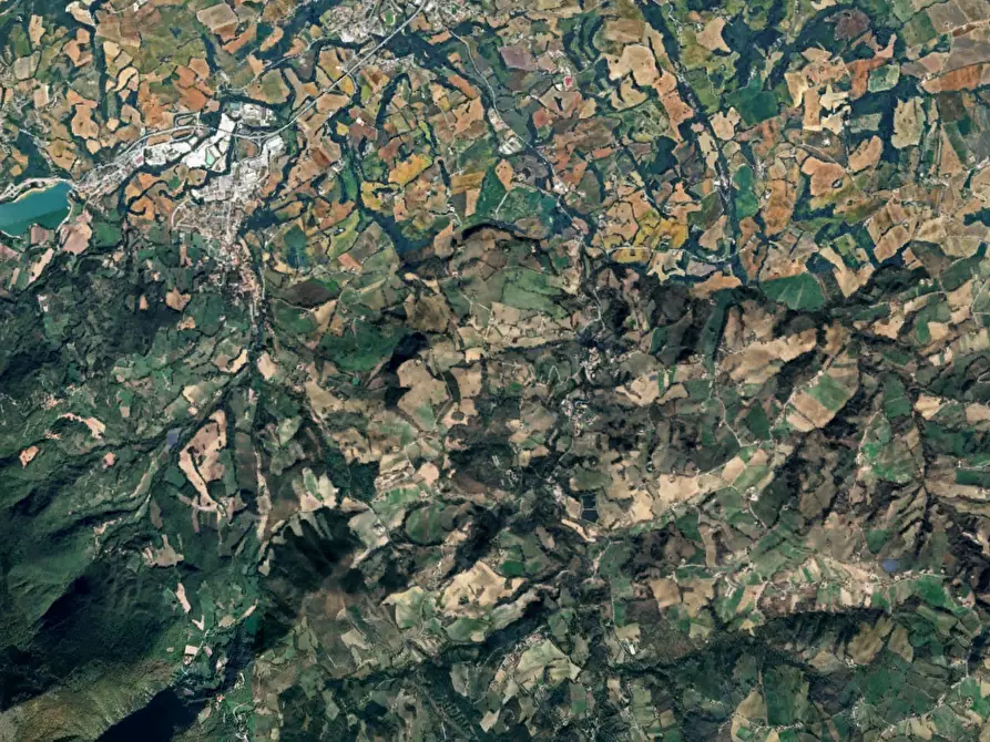 Immagine 19 di Appartamento in vendita  in Via Lungara Rio a Caldarola