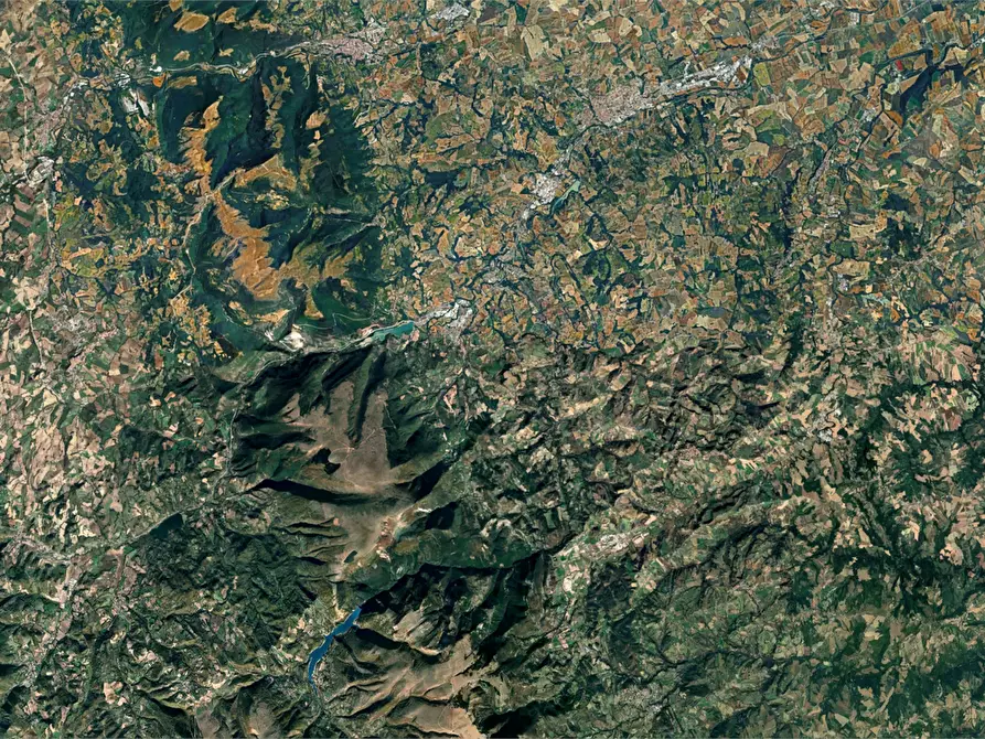 Immagine 19 di Appartamento in vendita  in Via Lungara Rio a Caldarola