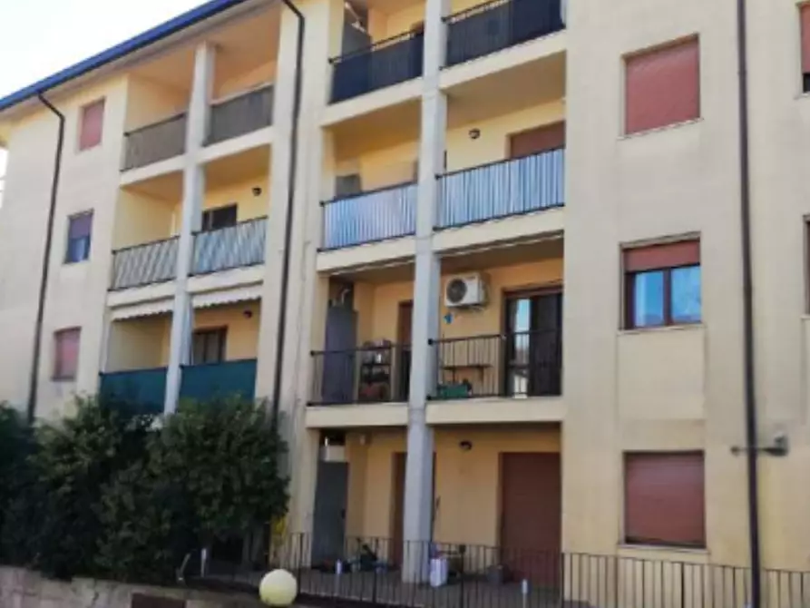 Immagine 1 di Appartamento in vendita  in Via Degli Alpini  a Carpenedolo