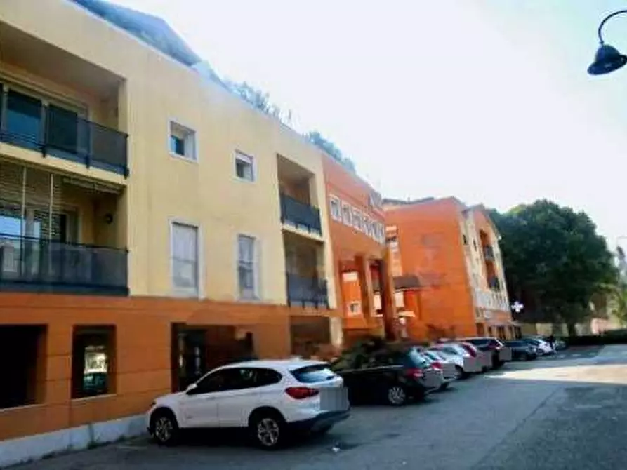 Immagine 3 di Negozio in vendita  in Piazzale Mariano Rumor a Chiampo