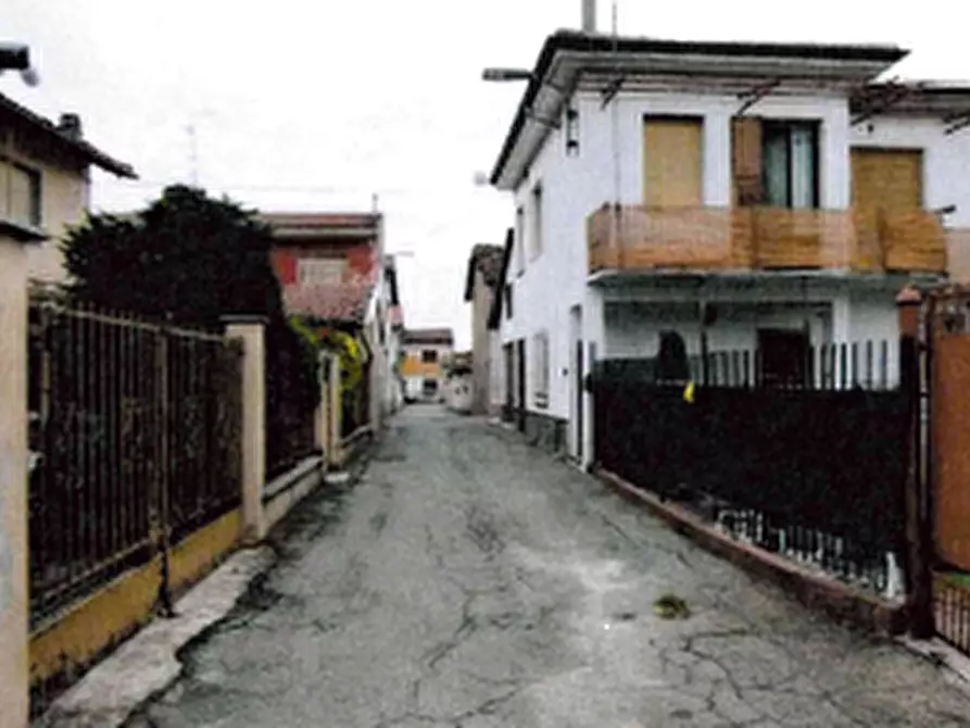 Immagine 13 di Casa indipendente in vendita  in Vicolo San Rocco  a Palestro