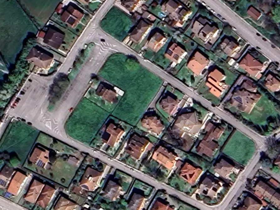 Immagine 11 di Terreno edificabile in vendita  in Via Giovanni Segantini a Curtatone
