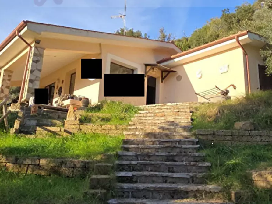 Immagine 2 di Villa in vendita  in Via Montorgiali a Scansano