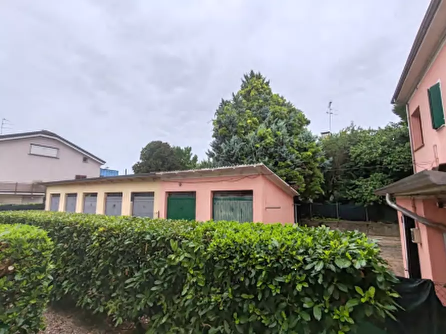 Immagine 1 di Appartamento in vendita  in Str. Mantovanella a Mantova