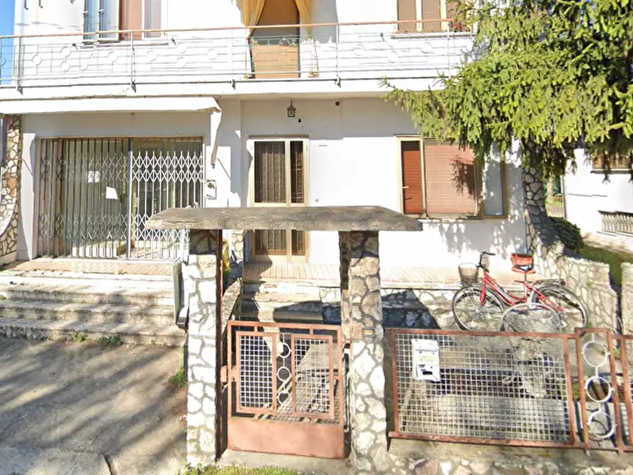 Immagine 9 di Negozio in vendita  in Via Papa Giovanni XXIII a Suzzara