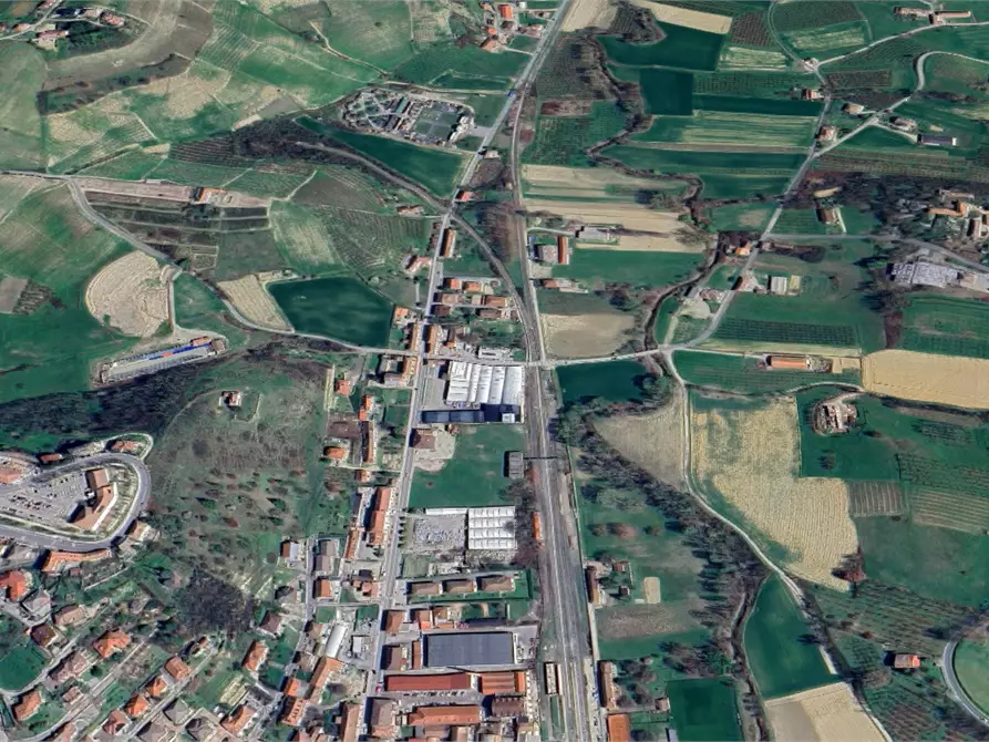 Immagine 8 di Casa indipendente in vendita  in Via Rivella a Castagnole Delle Lanze