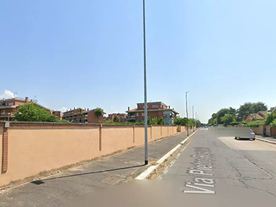 Immagine 13 di Villa in vendita  in Via Pietro Romani a Roma