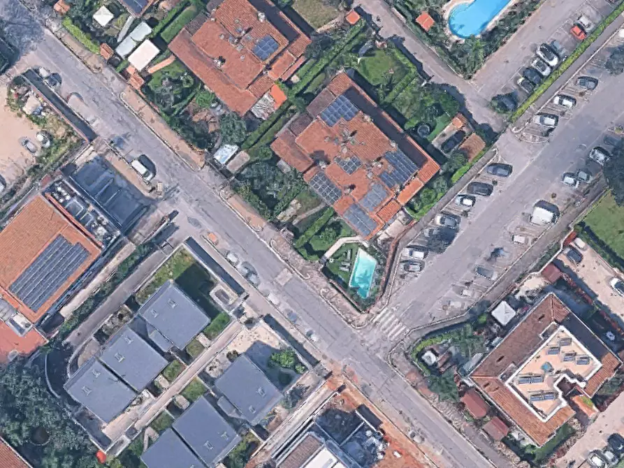 Immagine 20 di Villa in vendita  in Via Pietro Romani a Roma