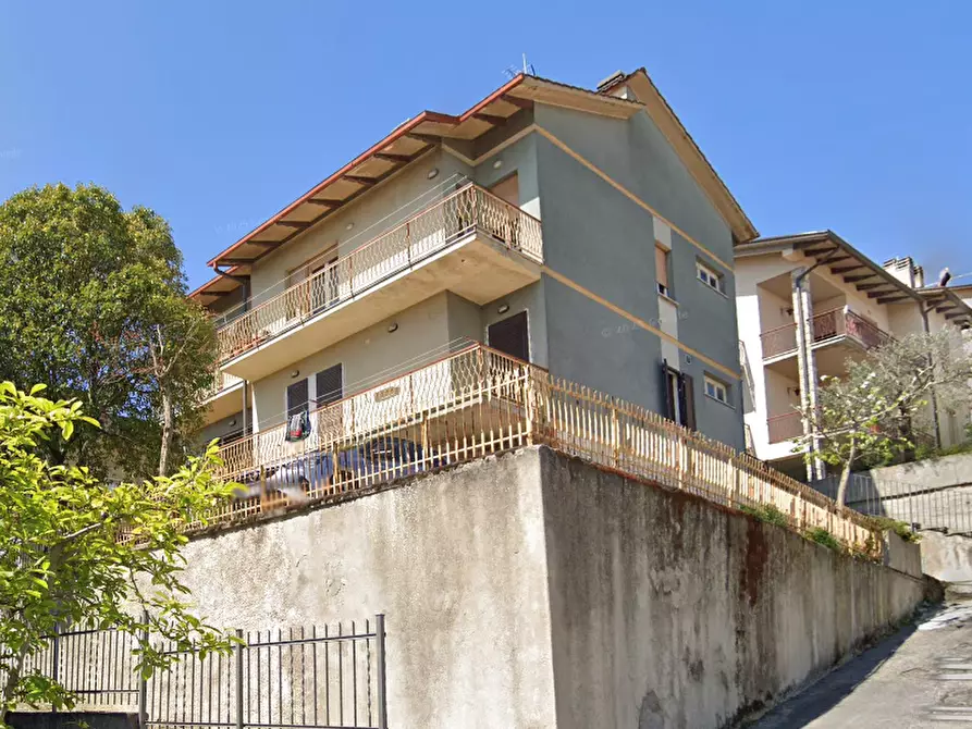 Immagine 10 di Appartamento in vendita  in Via delle Mimose a Perugia