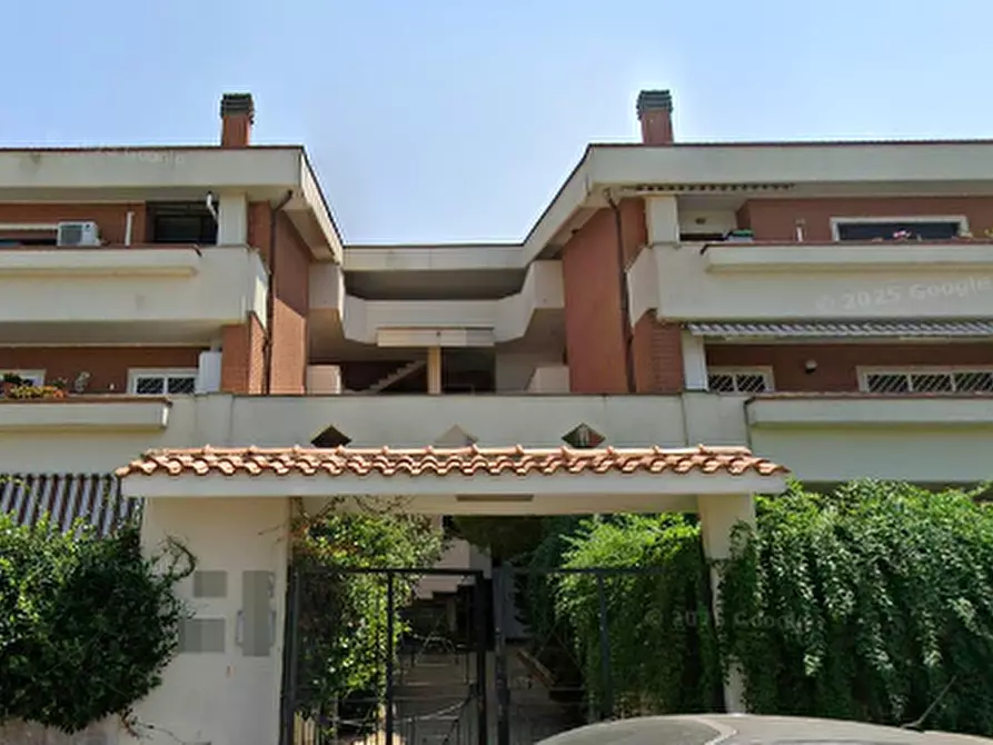 Immagine 1 di Appartamento in vendita  in Via Giuseppe Viner a Roma