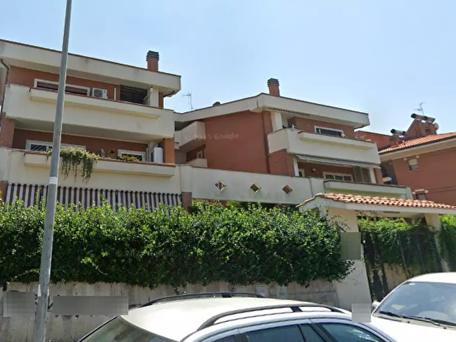 Immagine 10 di Appartamento in vendita  in Via Giuseppe Viner a Roma