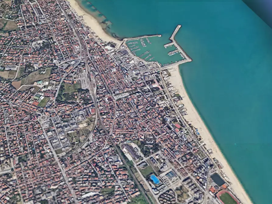 Immagine 11 di Appartamento in vendita  in Corso Garibaldi a Civitanova Marche