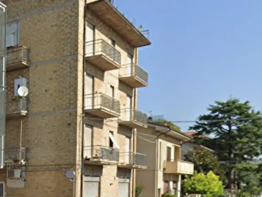 Immagine 8 di Appartamento in vendita  in Via Fratelli Bandiera  a Civitanova Marche