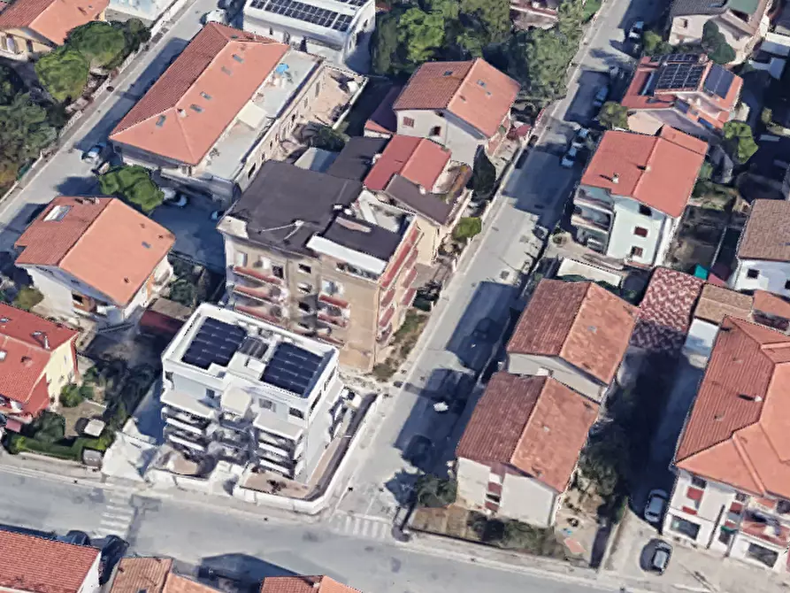 Immagine 11 di Appartamento in vendita  in Via Fratelli Bandiera  a Civitanova Marche