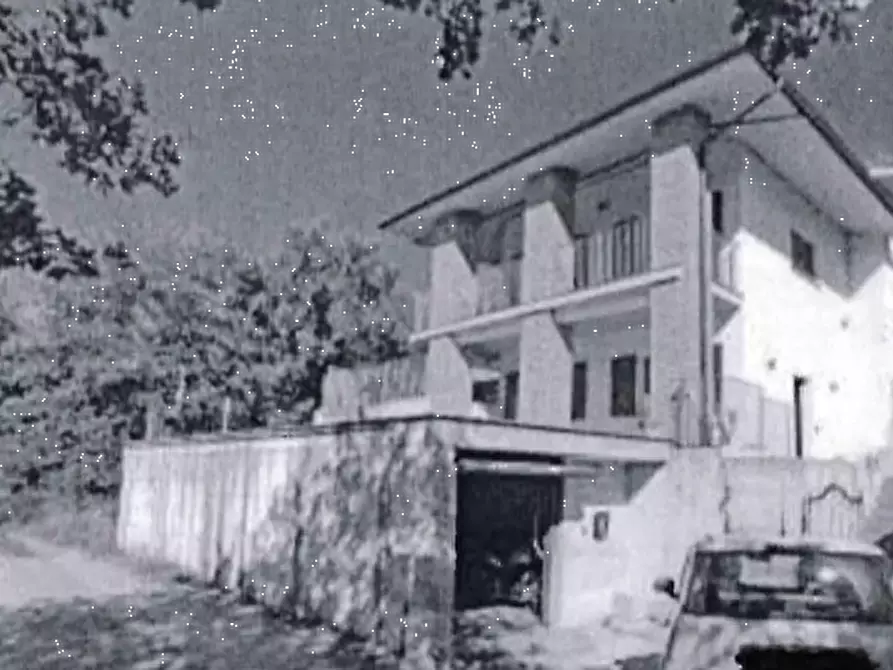 Immagine 2 di Villa in vendita  in Strada Ludovico Ariosto  a Magione