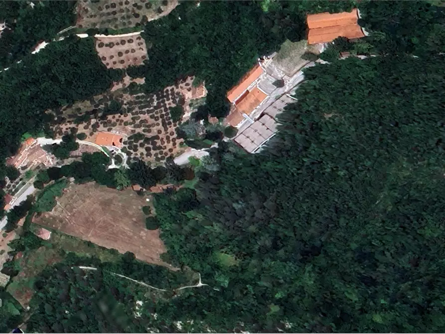 Immagine 12 di Villa in vendita  in Via della Rocchetta a Gualdo Tadino