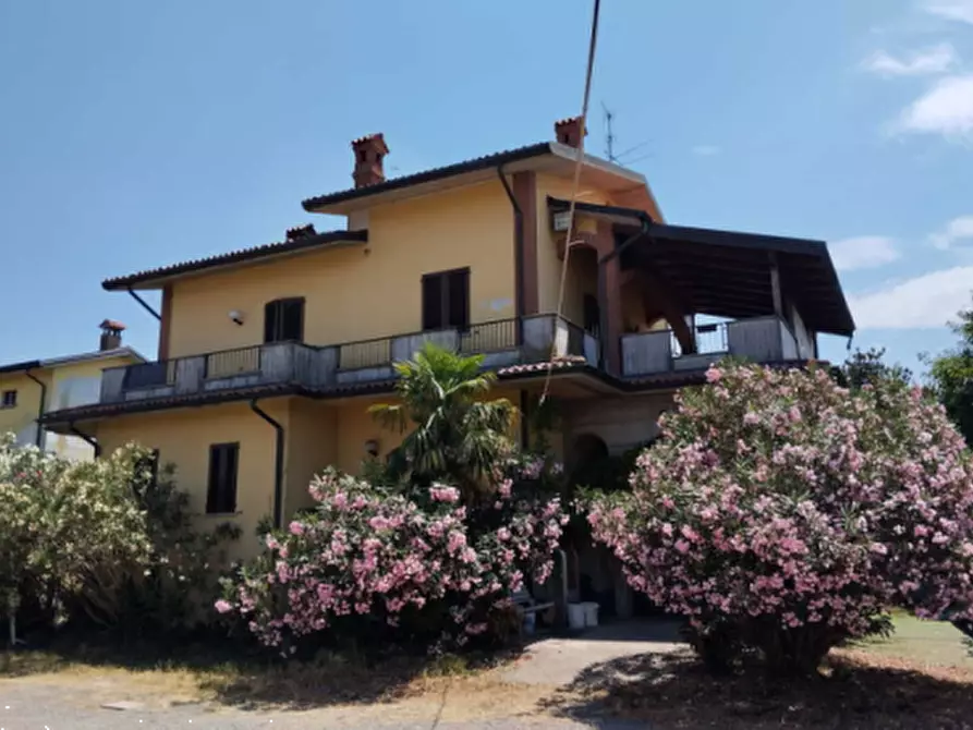 Immagine 2 di Appartamento in vendita  in Via Treviglio a Pontirolo Nuovo