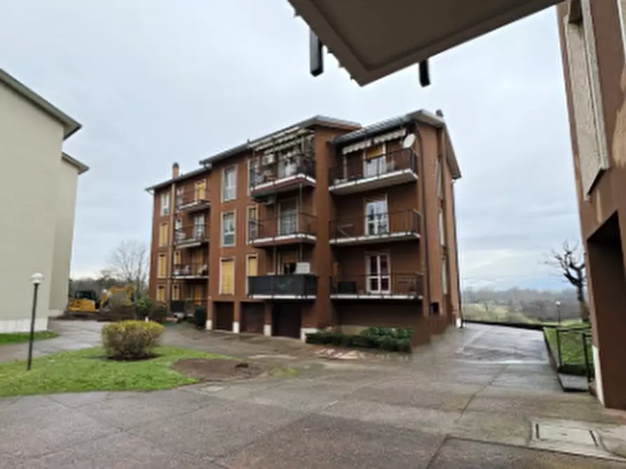 Immagine 9 di Appartamento in vendita  in Via del Castano a Besana In Brianza