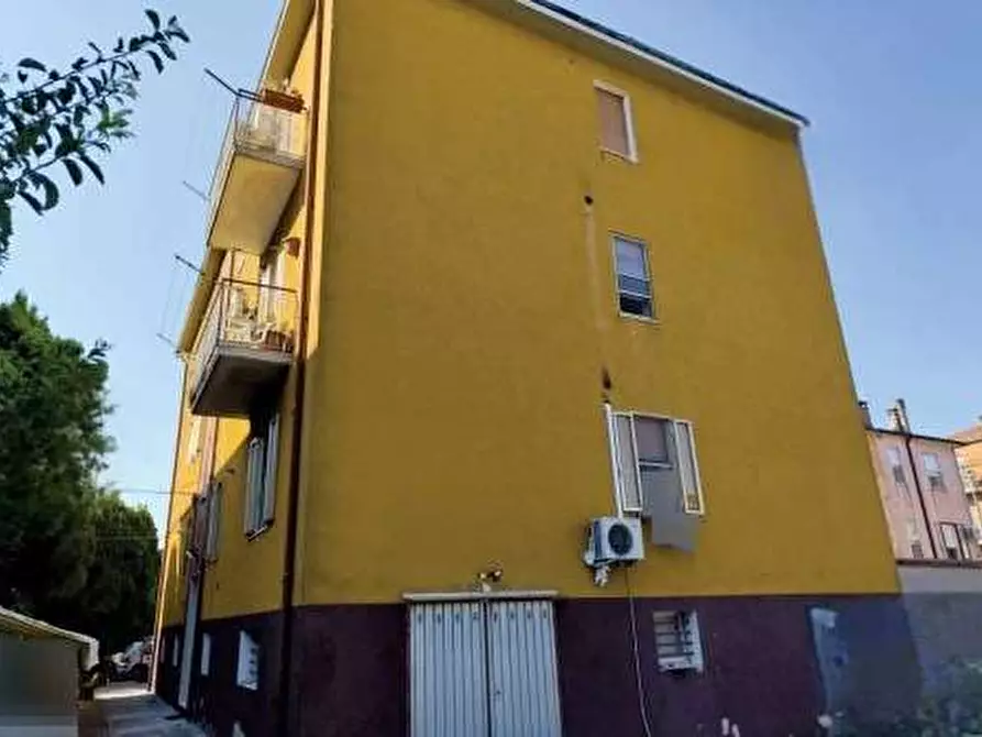 Immagine 3 di Appartamento in vendita  in Via walter magri a Ferrara