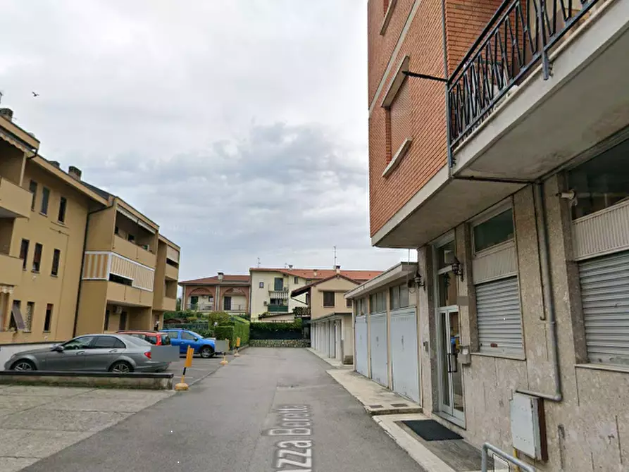 Immagine 14 di Appartamento in vendita  in Piazza Beretta  a Sulbiate