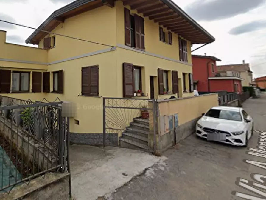 Immagine 3 di Appartamento in vendita  in Via Manzoni a Macherio