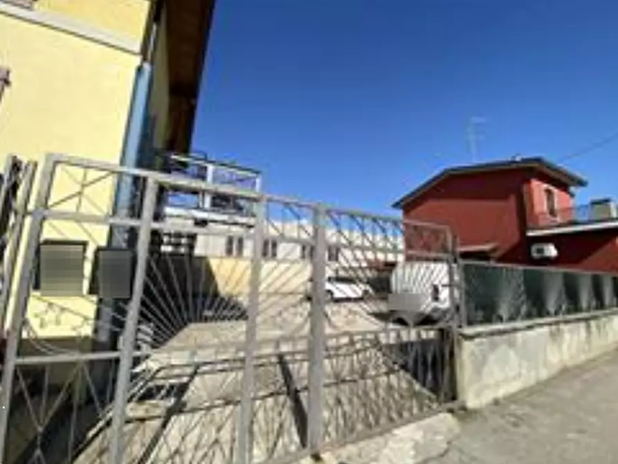 Immagine 7 di Appartamento in vendita  in Via Manzoni a Macherio