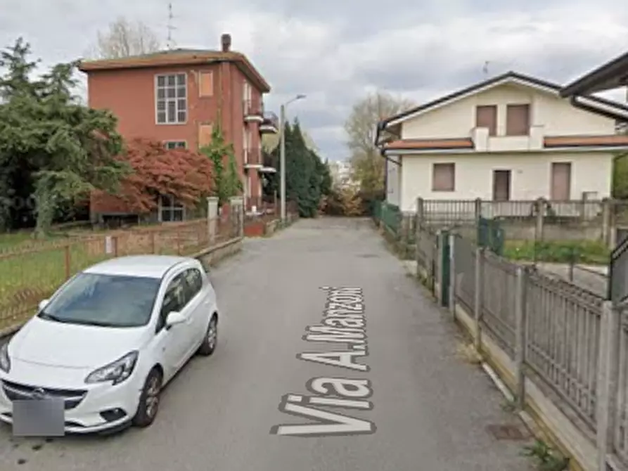 Immagine 15 di Appartamento in vendita  in Via Manzoni a Macherio