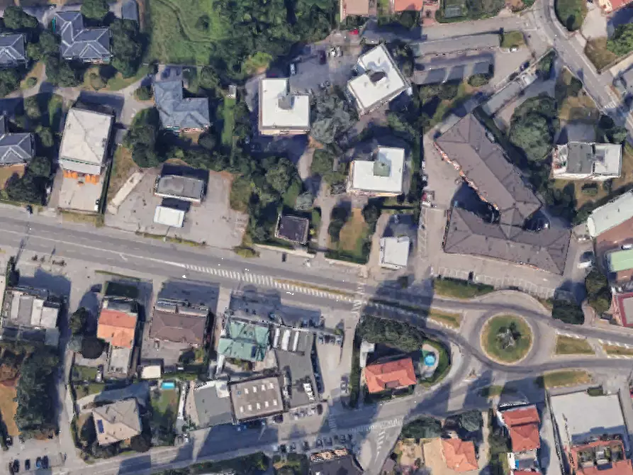 Immagine 18 di Appartamento in vendita  in Via Dante Alighieri a Lurago D'erba