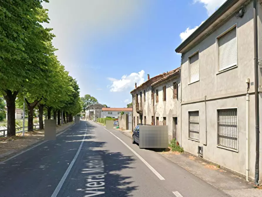 Immagine 10 di Garage in vendita  in Riviera Giacomo Matteotti a Badia Polesine