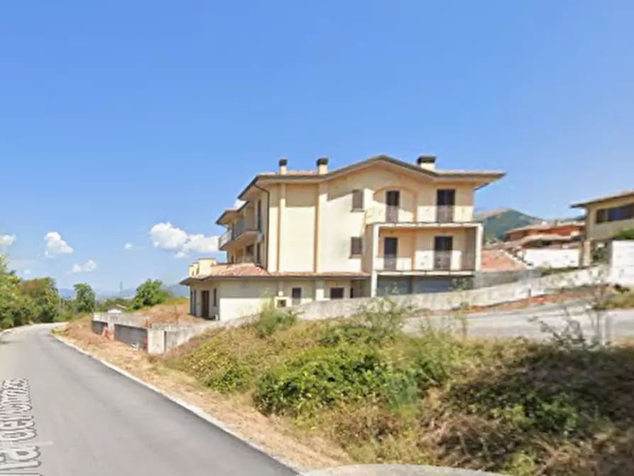 Immagine 10 di Appartamento in vendita  in Via Raoul Braccini a Gualdo Tadino