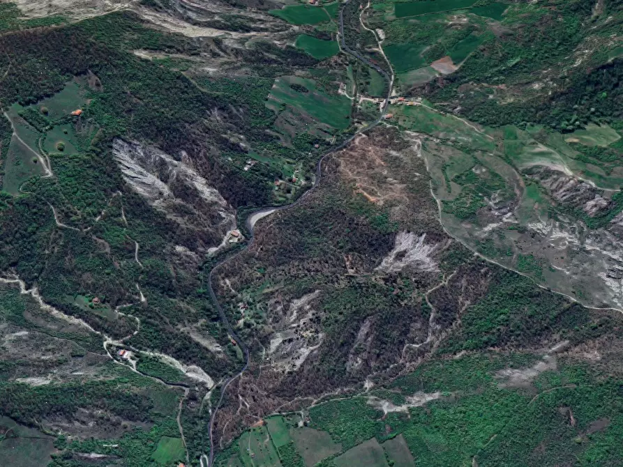 Immagine 9 di Terreno agricolo in vendita  in Via Statale a Vezzano Sul Crostolo