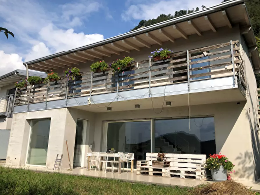 Immagine 1 di Casa bifamiliare in vendita  in Via Febo e Isacco Arcangeli  a Sarnico