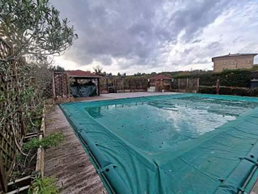 Immagine 11 di Villa in vendita  in Strada del Brozzo a Perugia