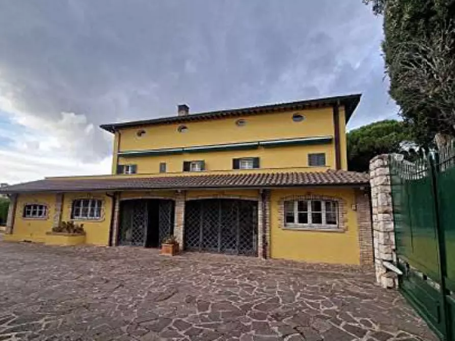 Immagine 2 di Villa in vendita  in Strada del Brozzo a Perugia