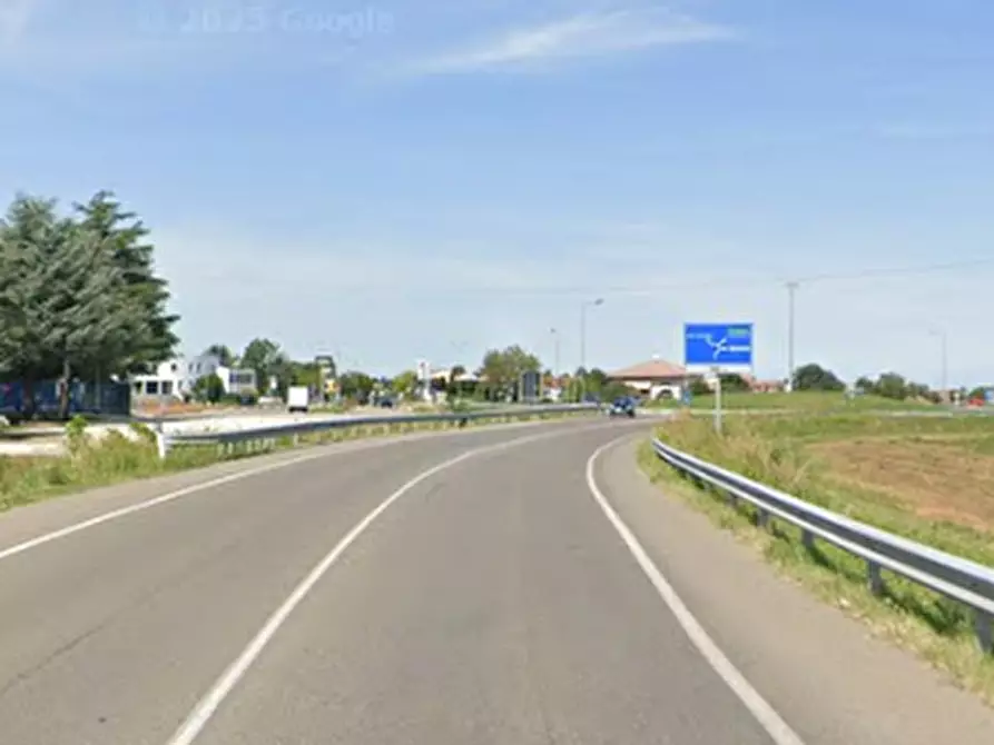 Immagine 5 di Villa in vendita  in Via Firenze  a San Giorgio Piacentino