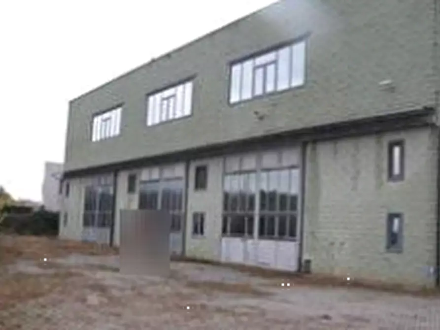 Immagine 1 di Capannone industriale in vendita  in Via Maestri del Lavoro a Cislago