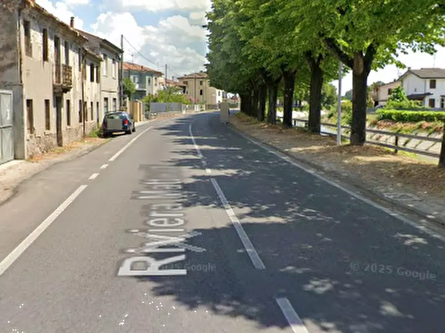 Immagine 5 di Garage in vendita  in Via Riviera Giacomo Matteotti a Badia Polesine