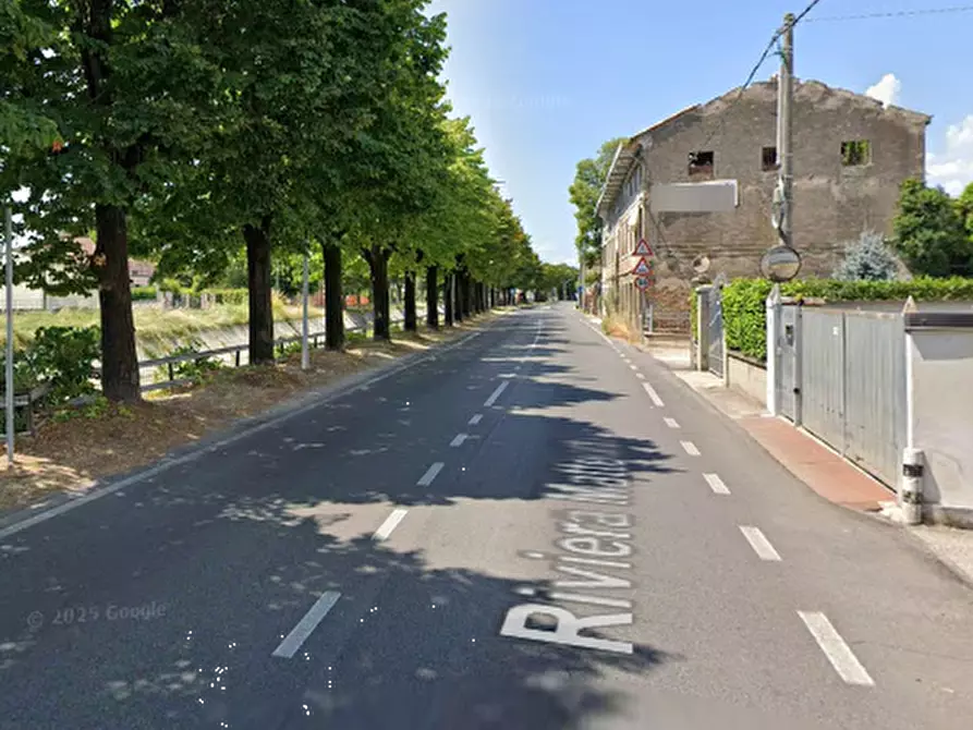 Immagine 7 di Garage in vendita  in Via Riviera Giacomo Matteotti a Badia Polesine