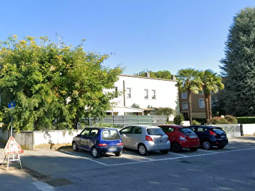 Immagine 3 di Appartamento in vendita  in Via Martin Luther King a Castano Primo