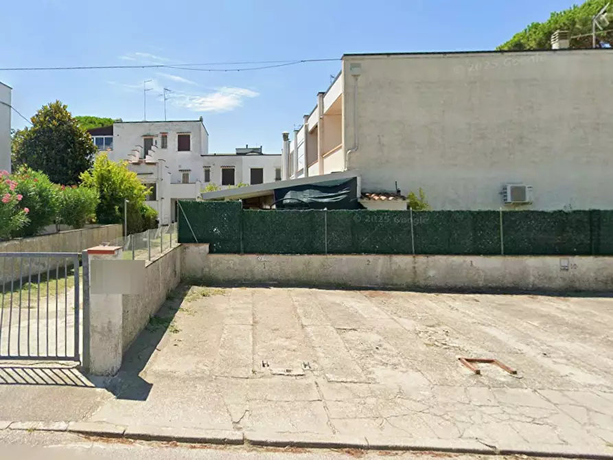 Immagine 13 di Appartamento in vendita  in Viale polonia  a Comacchio