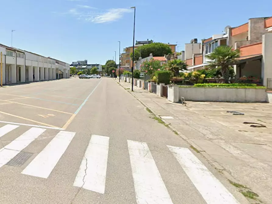 Immagine 19 di Appartamento in vendita  in Viale polonia  a Comacchio