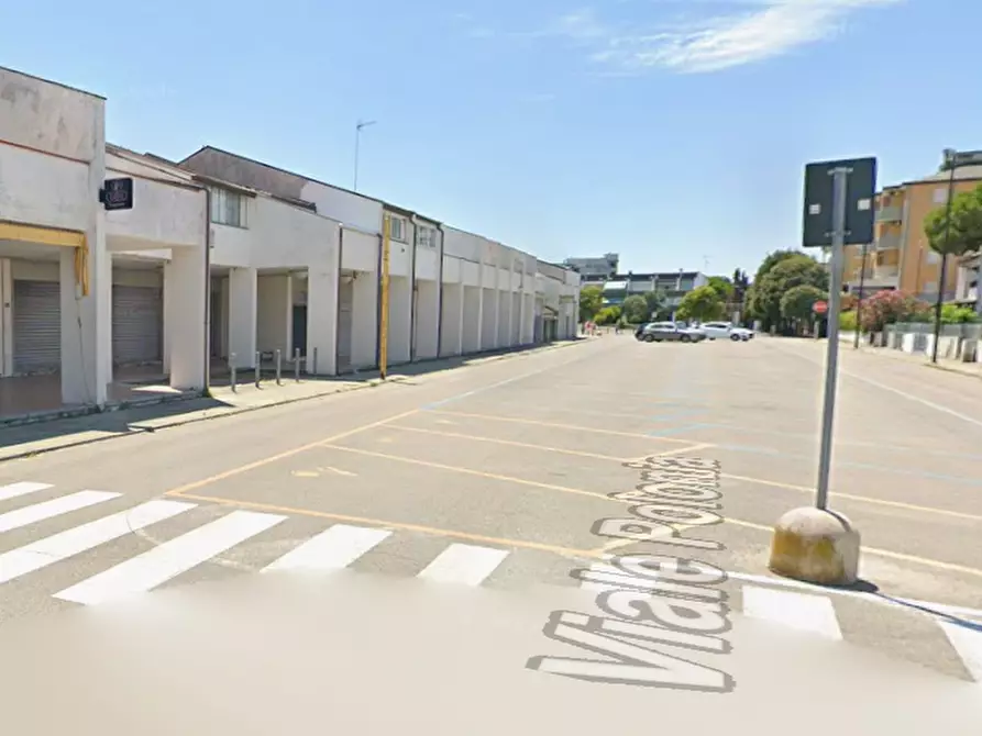 Immagine 20 di Appartamento in vendita  in Viale polonia  a Comacchio