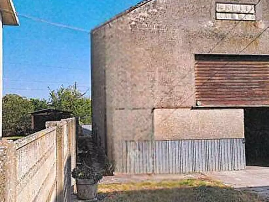 Immagine 6 di Casa indipendente in vendita  in Via collegio a Ro