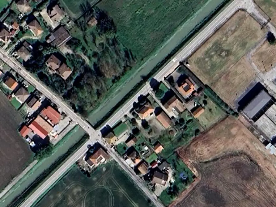 Immagine 26 di Casa indipendente in vendita  in Via collegio a Ro