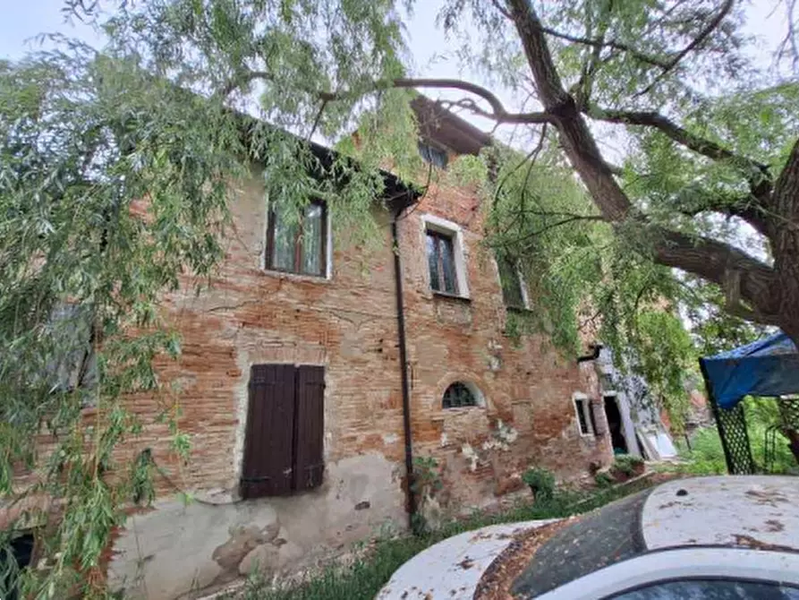 Immagine 1 di Rustico / casale in vendita  in Via Cristina a Campogalliano