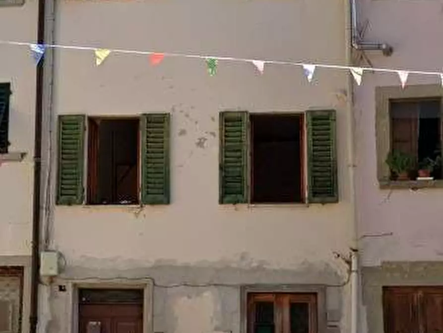 Immagine 2 di Porzione di casa in vendita  in Via Piazza Umberto I  a Londa