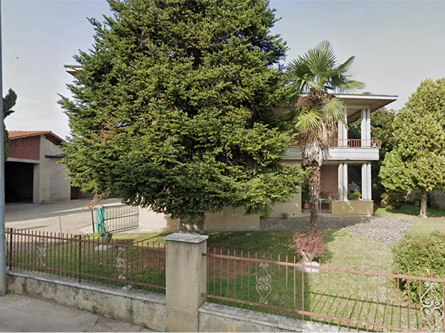 Immagine 8 di Stabile in vendita  in Via San Felice a Breganze