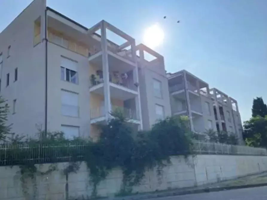 Immagine 2 di Appartamento in vendita  in Via Roma a Valfabbrica