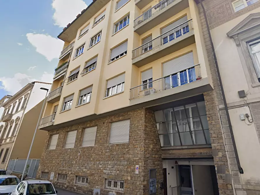 Immagine 6 di Posto auto in vendita  in Via Vittorio Alfieri  a Firenze