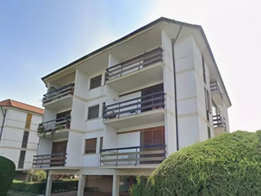 Immagine 8 di Appartamento in vendita  in Lungolago dei Pescatori a Orbetello